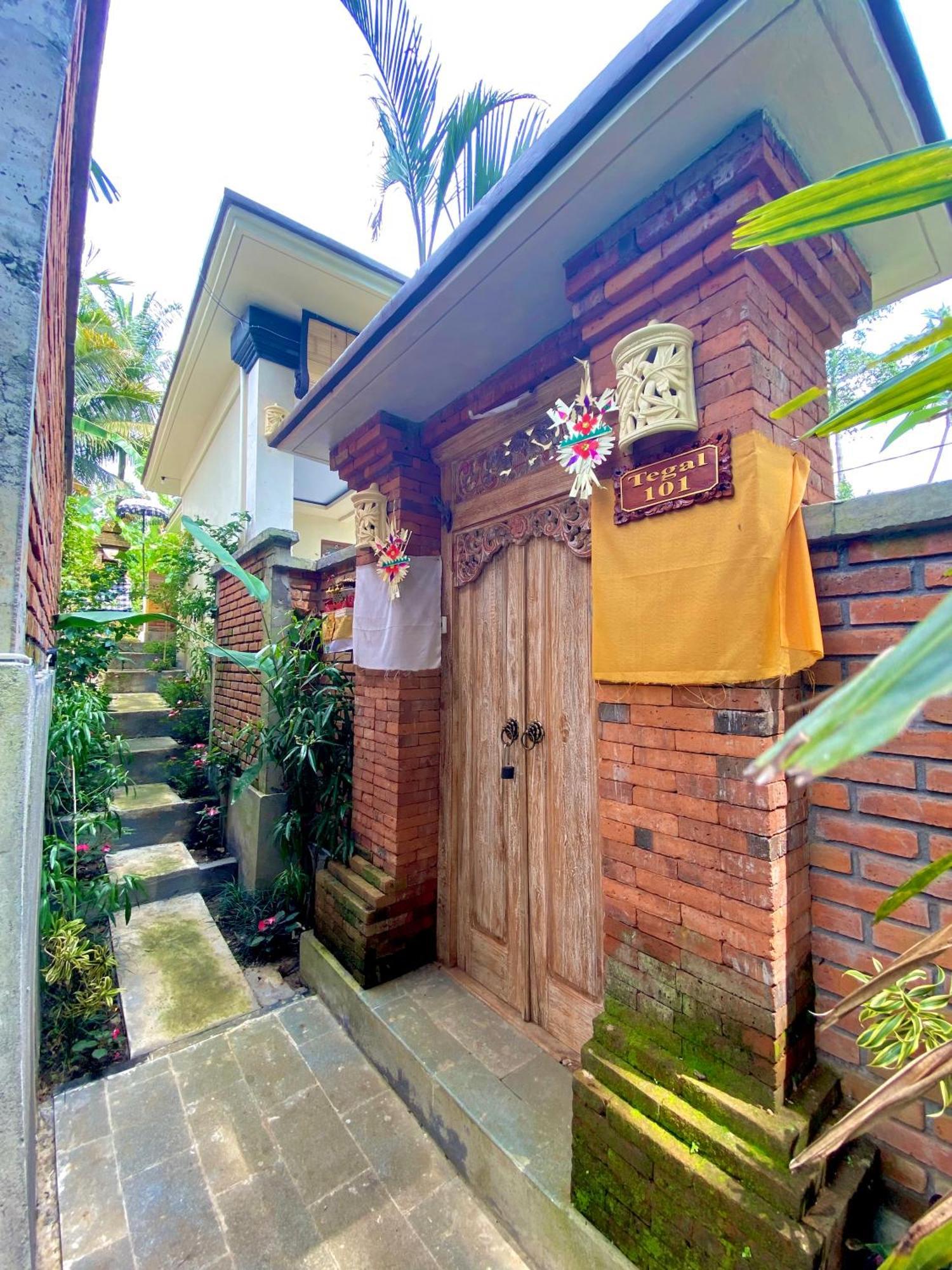 Gasthuis Tegal Harum With Jungle View Ubud
